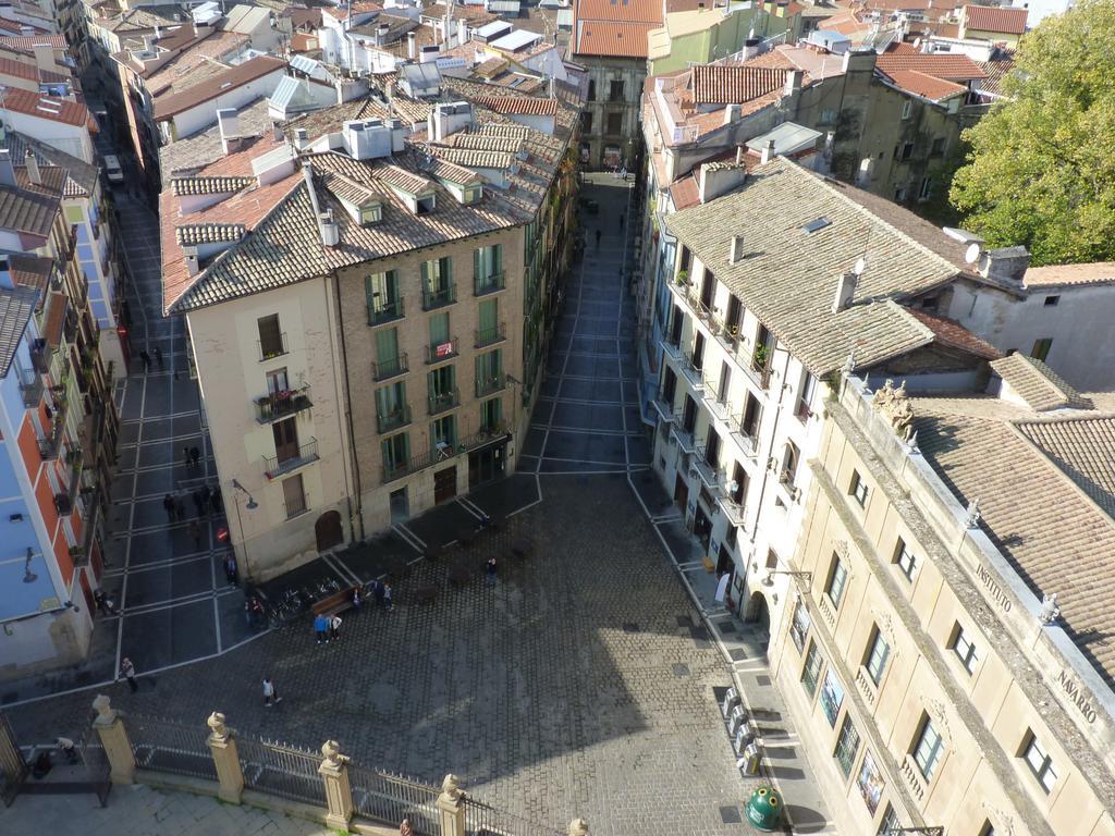 Plaza Catedral Hostel Pamplona Eksteriør billede